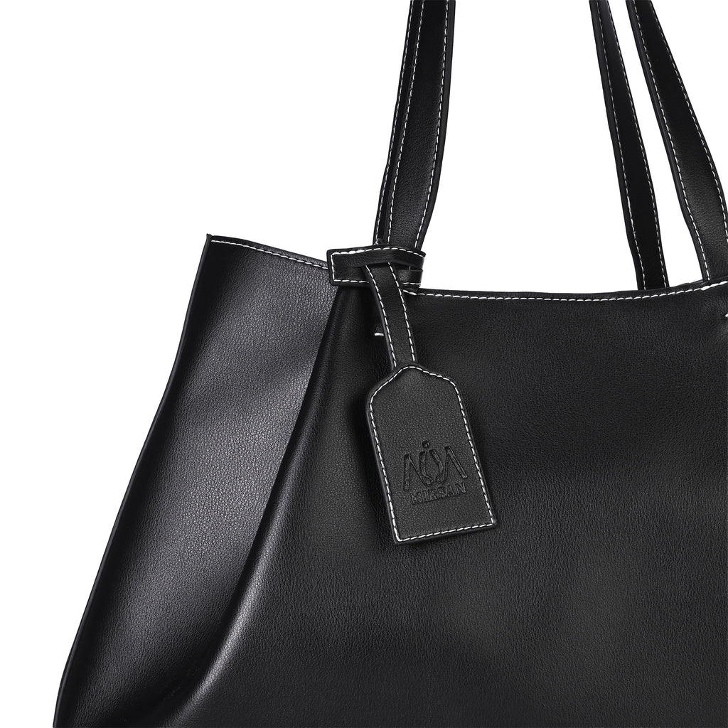 Finka bag in Black